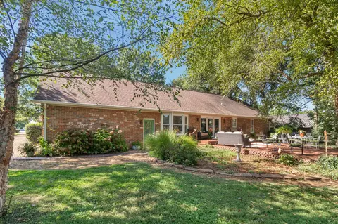 Exterior - 601 Gresham Ln, Murfreesboro, TN 37129 photo 8 of 15