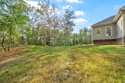 Exterior - 121 Meadow Ln, Dover, TN 37058 photo 2 of 5