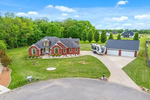 4568 Grovewood Ct, Clarksville, TN 37040