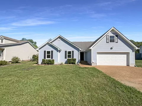 206 Cross Valley Dr, Columbia, TN 38401