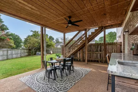 Exterior - 1863 Devon Dr, Spring Hill, TN 37174 photo 4 of 5