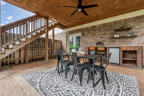 Exterior - 1863 Devon Dr, Spring Hill, TN 37174 photo 3 of 5