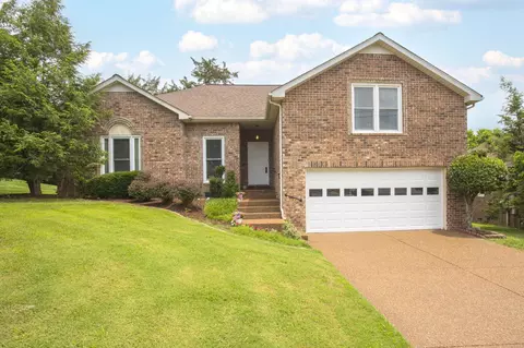 7212 Magnolia Hills Dr, Nashville, TN 37221