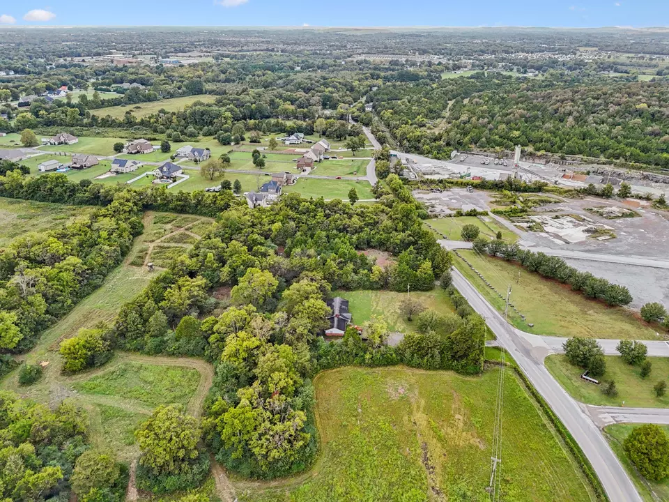 View/Area - 2147 Twin Oak Dr, Murfreesboro, TN 37130 photo 6 of 12