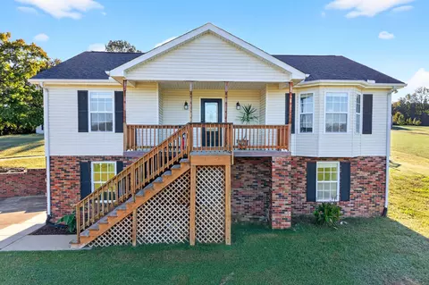 195 Long Rd, Charlotte, TN 37036