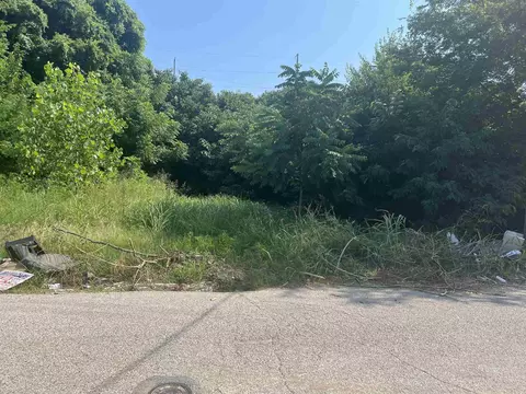556 Plum Ave, Memphis, TN 38107