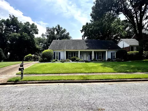 911 Twinkle Town Cv, Memphis, TN 38116