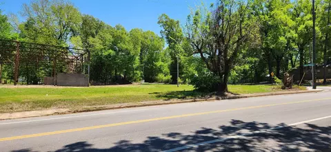 2160 Hernando Dr, Memphis, TN 38106 photo 7