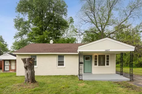 1497 S Mclean Blvd, Memphis, TN 38114