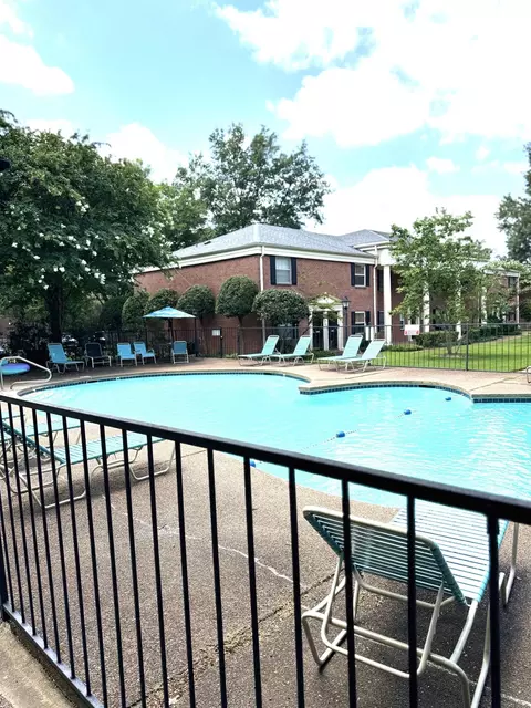 5730 Quince Rd #7, Memphis, TN 38119