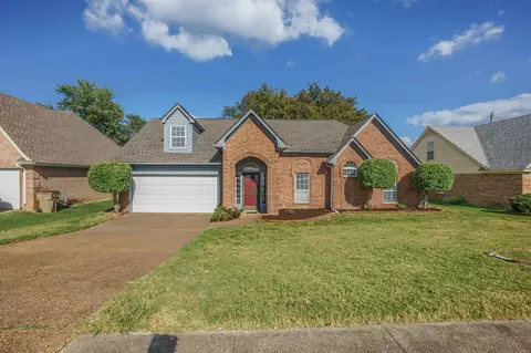 5330 Annandale Dr, Memphis, TN 38125