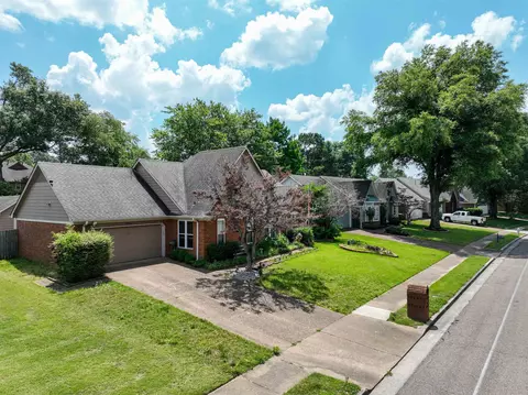 3864 Altruria Rd, Memphis, TN 38135 photo 2