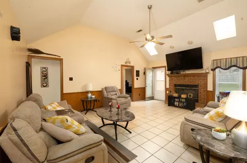 3864 Altruria Rd, Memphis, TN 38135 photo 9