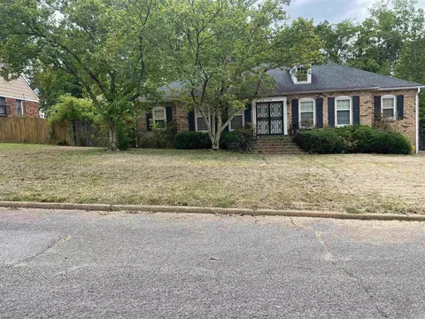 3305 Earl Dr, Memphis, TN 38128