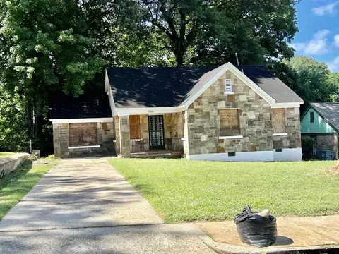 725 E Mckellar Ave, Memphis, TN 38106 photo 1
