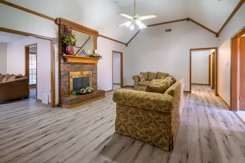 4704 Falling Oak Cv, Memphis, TN 38125 photo 7