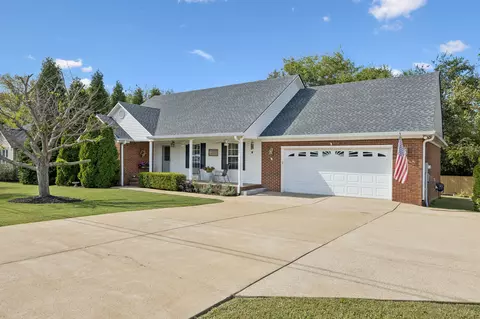 516 Brookside Dr, Mount Pleasant, TN 38474