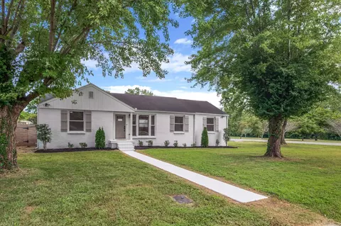 366 Flushing Dr # B, Nashville, TN 37211