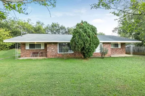 2452 Hickory Valley Rd, Chattanooga, TN 37421