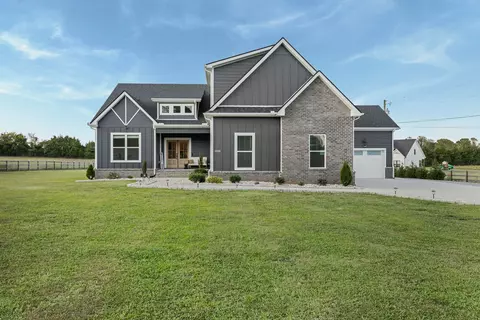 2430 J D Todd Rd, Murfreesboro, TN 37129