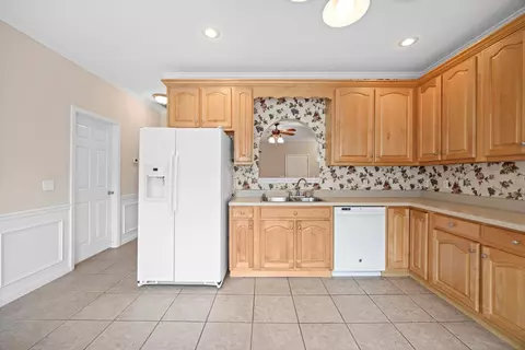 897 E Summit Dr #14, Dalton, GA 30721 photo 9