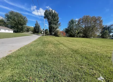 1 20th Ave W, Springfield, TN 37172 photo 2