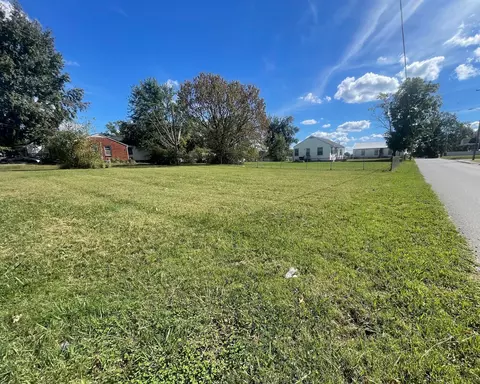 1 20th Ave W, Springfield, TN 37172