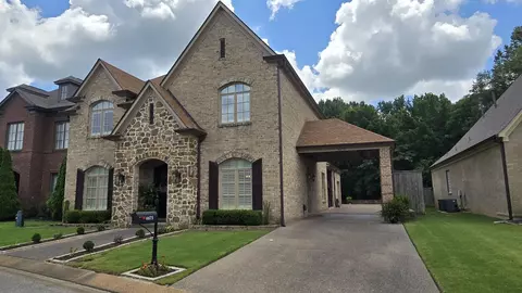 6673 W Vinings Creek Cv, Memphis, TN 38119