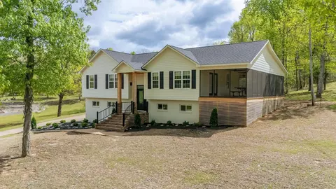 435 Bradley Dr, Bath Springs, TN 38311