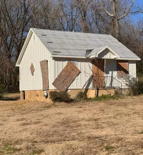 2831 Overton Crossing St, Memphis, TN 38127