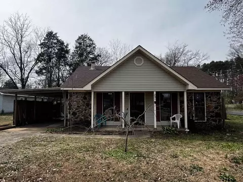 241 Massey Cir, Adamsville, TN 38310