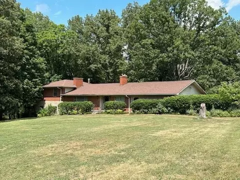 40 Carrie B Dr, Savannah, TN 38372