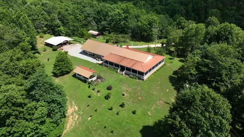 3123 Jeter Rd, Clifton, TN 38425