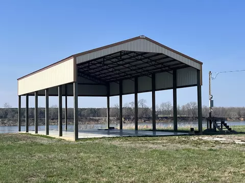 1464 Declan Ln, Savannah, TN 38372