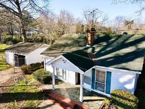 588 Martin Luther King Dr, Holly Springs, MS 38635