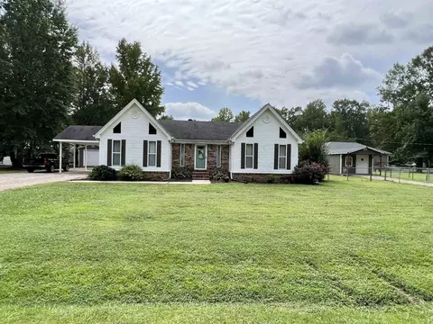 64 Bartley Dr, Savannah, TN 38372