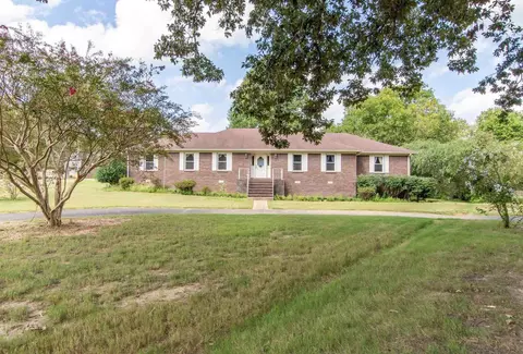 1045 Church St, Savannah, TN 38372