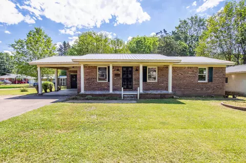 615 Stout St, Savannah, TN 38372