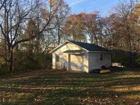 342 Dixie Dr, Savannah, TN 38372 photo 3