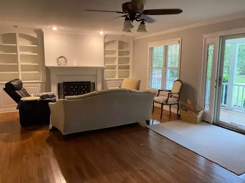 1075 Hamburg Loop, Savannah, TN 38372 photo 3