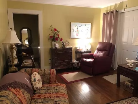 165 E Main St, Savannah, TN 38372 photo 3