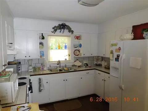 165 E Main St, Savannah, TN 38372 photo 5