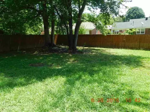 165 E Main St, Savannah, TN 38372 photo 12