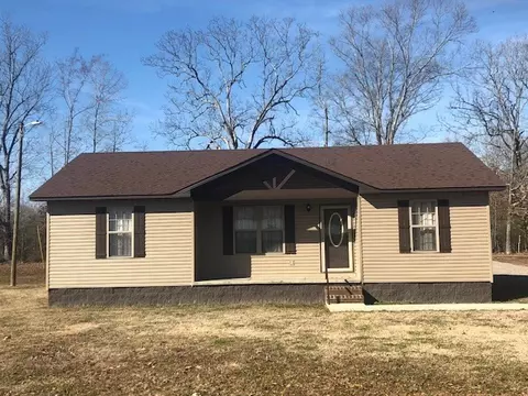 345 Garey Loop, Savannah, TN 38372 photo 1