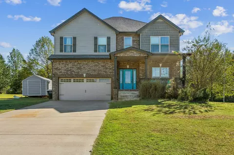 1140 Bateman Ct, Chapmansboro, TN 37035