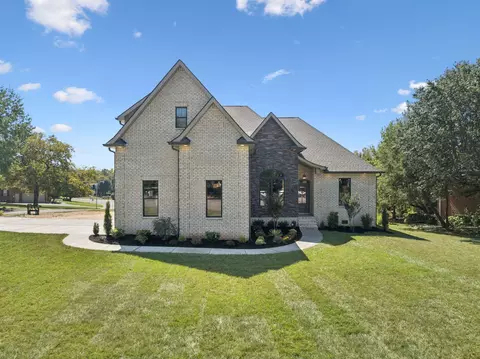 710 Saratoga Dr, Murfreesboro, TN 37130