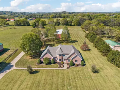 149 Upper Station Camp Crk Rd, Gallatin, TN 37066