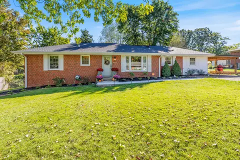 119 Louise Dr, Dickson, TN 37055