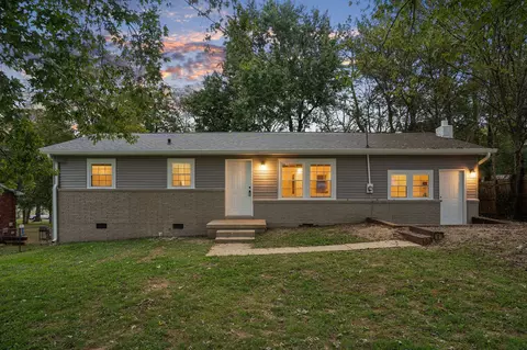 211 S Fairoak St, Shelbyville, TN 37160