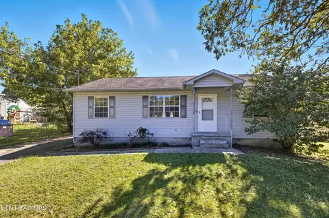 143 Wellington Cir, Oak Ridge, TN 37830